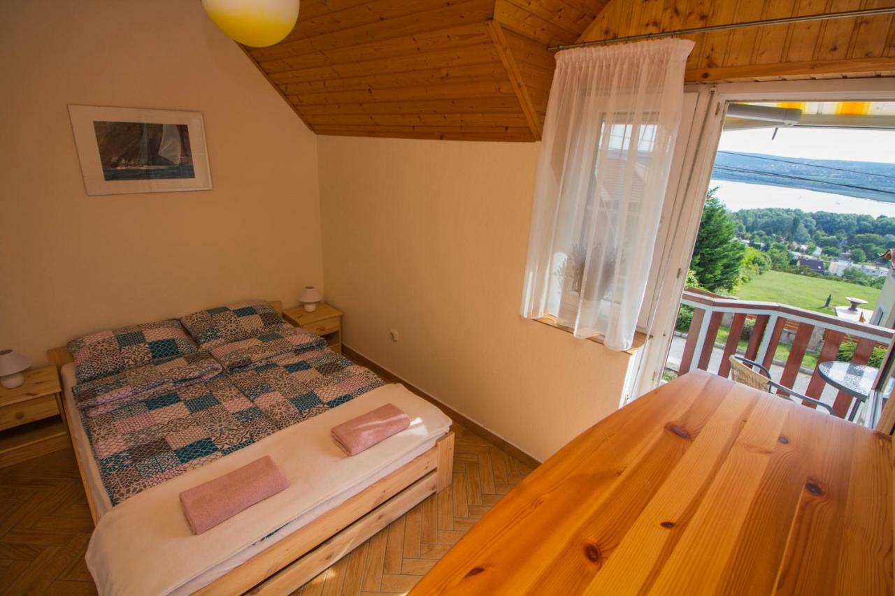 Villa Szepkilatas Vendeghaz Balatonfůzfő Exterior foto