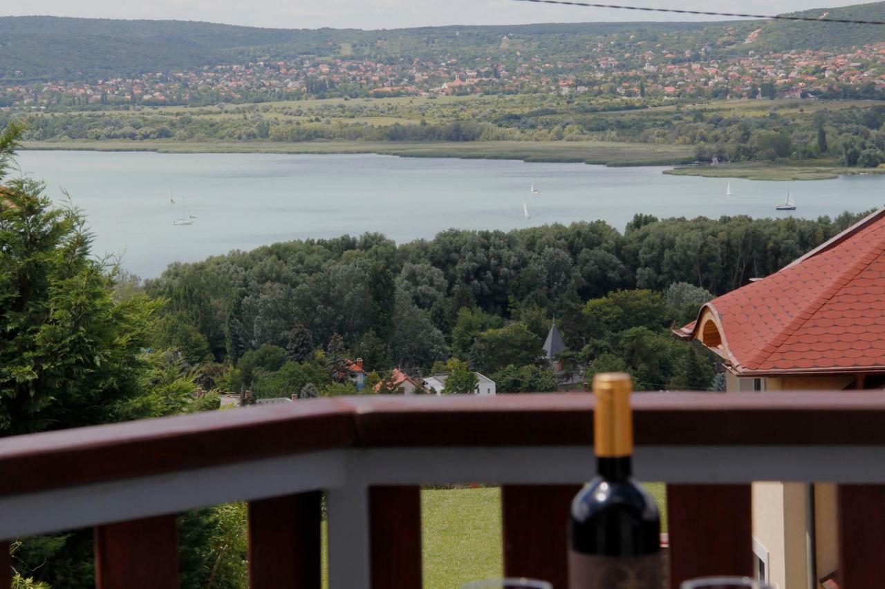 Villa Szepkilatas Vendeghaz Balatonfůzfő Exterior foto